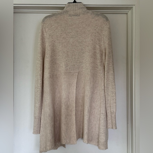 Doe & Rae Ribbed Detail Cream Cardigan with Split Back - Picture 4 of 6